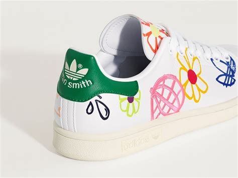 STAN SMITH, FOREVER: REIMAGINED ICONIC SILHOUETTE 